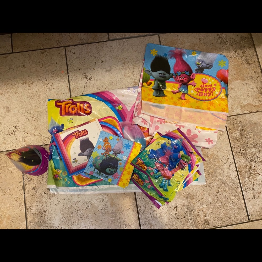 Troll birthday party decorations